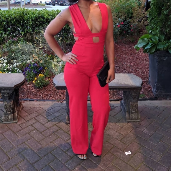 Peak A Boo Jumpsuit - Picture 3 of 3